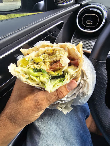 Photo of Gulden falafel - Partihandlarvägen, 120 44 Årsta