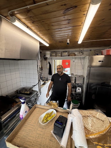 Photo of Gulden falafel - Partihandlarvägen, 120 44 Årsta