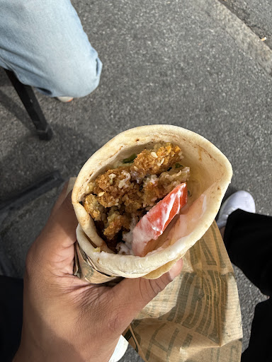 Photo of Gulden falafel - Partihandlarvägen, 120 44 Årsta