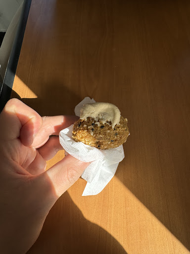 Photo of Gulden falafel - Partihandlarvägen, 120 44 Årsta