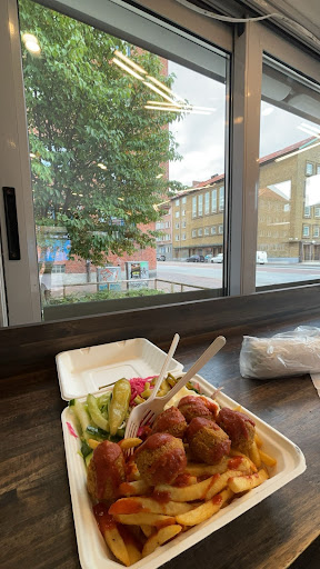 Photo of Clemens Falafel Malmö - Karlskronaplan 4, 214 36 Malmö