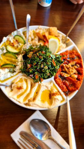 Photo of Fanoos Restaurang & Café - Jämtlandsgatan 151 B, 162 60 Vällingby