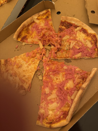 Photo of Of Course Pizza - Bråddgatan 44, 602 20 Norrköping