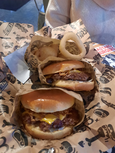 Photo of Bastard Burgers - Uddmansgatan 8, 941 32 Piteå