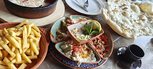 Photo of Bab Tuma - Restaurang Västerås - Hallsta Gårdsgata 8, 721 38 Västerås