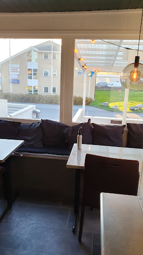 Photo of Baros restaurang - Saldovägen 9C, 175 62 Järfälla