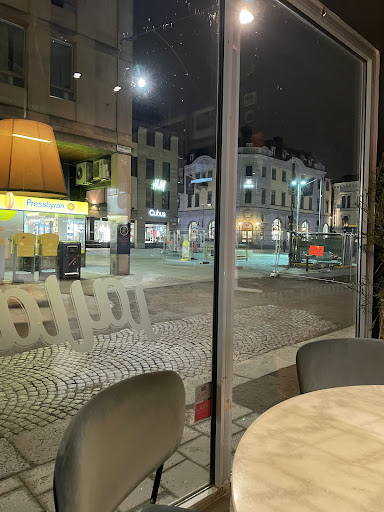 Photo of Restaurang Jalla - Stora torget 1, 753 20 Uppsala