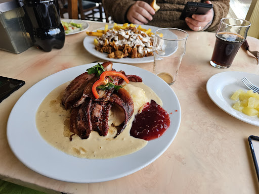 Photo of Huses Restaurang Pizzeria HB - Hedvägen 125, 231 66 Trelleborg