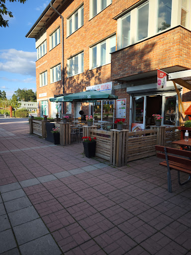 Photo of Le Napoli Pizzeria - Västgötaresan 68, 757 54 Uppsala