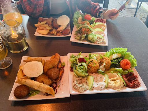 Photo of Meza libanesisk restaurang - Adelsgatan 30, 621 57 Visby