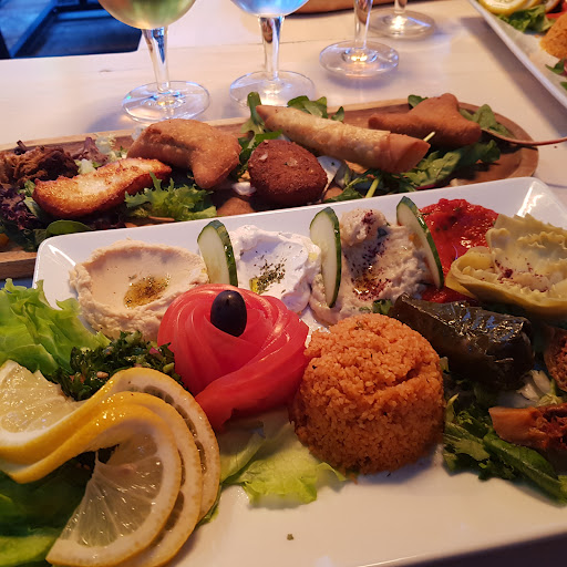 Photo of Meza libanesisk restaurang - Adelsgatan 30, 621 57 Visby