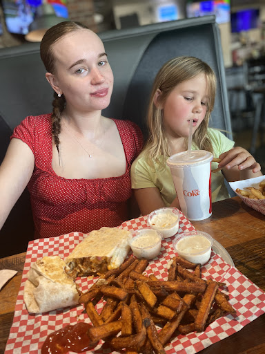 Photo of Pounders Pub & Grub - 1702 6th Ave SE, Aberdeen, SD 57401