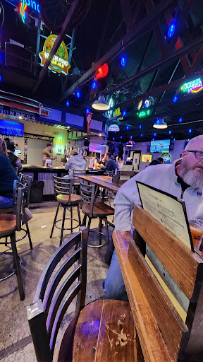 Photo of Pounders Pub & Grub - 1702 6th Ave SE, Aberdeen, SD 57401