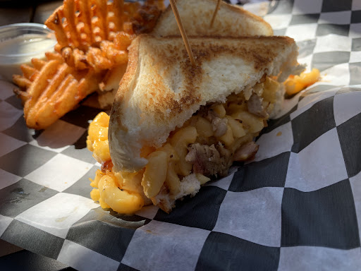 Photo of Pounders Pub & Grub - 1702 6th Ave SE, Aberdeen, SD 57401