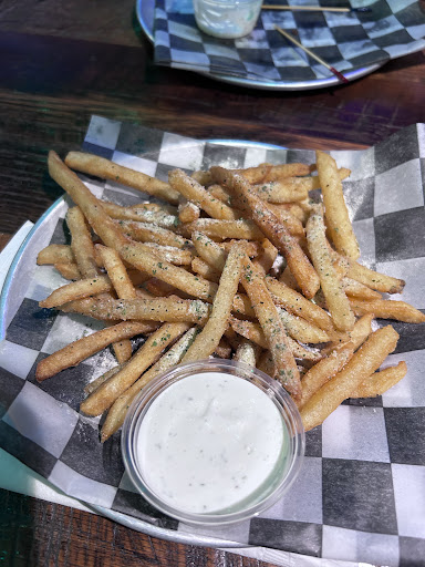 Photo of Pounders Pub & Grub - 1702 6th Ave SE, Aberdeen, SD 57401