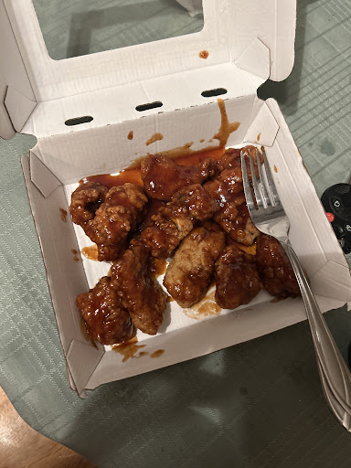 Photo of Buffalo Wild Wings - 3401 6th Ave SE, Aberdeen, SD 57401