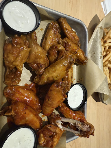 Photo of Buffalo Wild Wings - 3401 6th Ave SE, Aberdeen, SD 57401