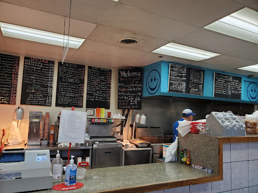 Photo of Lu & Ton's Wieners - 111 S Lombard Rd, Addison, IL 60101