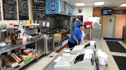 Photo of Lu & Ton's Wieners - 111 S Lombard Rd, Addison, IL 60101