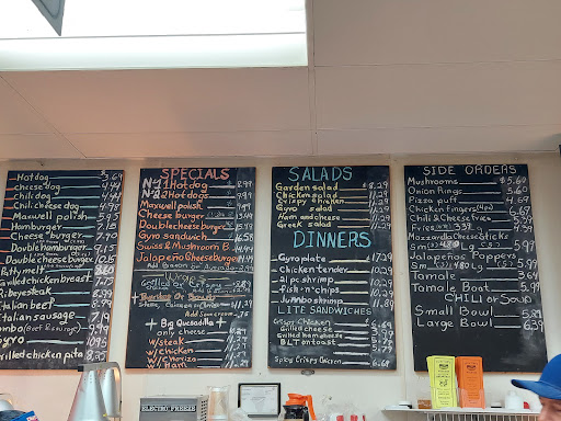 Photo of Lu & Ton's Wieners - 111 S Lombard Rd, Addison, IL 60101