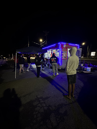 Photo of Halal Cart University - 9430 University City Blvd, Charlotte, NC 28213