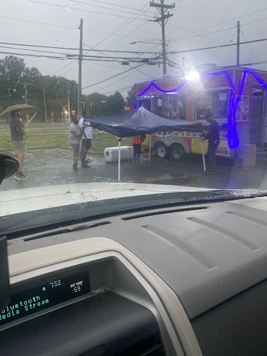 Photo of Halal Cart University - 9430 University City Blvd, Charlotte, NC 28213