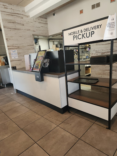 Photo of Taco Bell - 2612 Alcoa Hwy, Alcoa, TN 37701