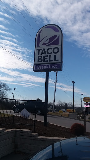 Photo of Taco Bell - 2013 E Lamar Alexander Pkwy, Maryville, TN 37804
