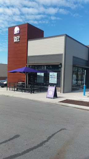 Photo of Taco Bell - 2013 E Lamar Alexander Pkwy, Maryville, TN 37804