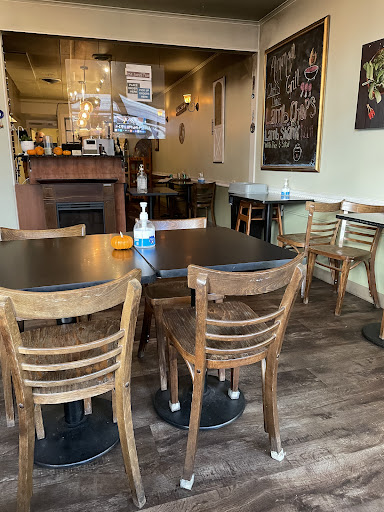 Photo of Almanqal Mediterranean Grill - 1712 N 45th St, Seattle, WA 98103