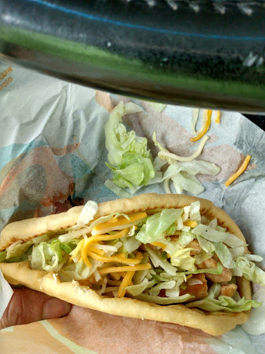 Photo of Taco Bell - 3840 Alexandria Mall Dr, Alexandria, LA 71301