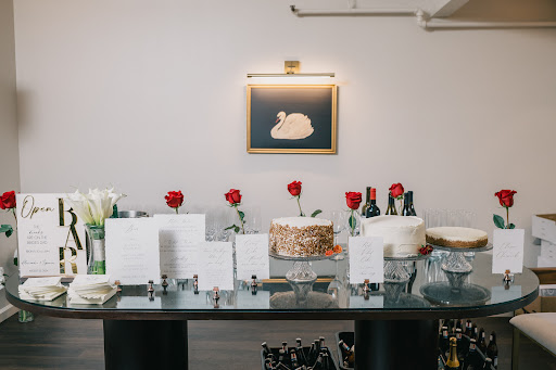 Photo of Elaine's - 208 Queen St, Alexandria, VA 22314