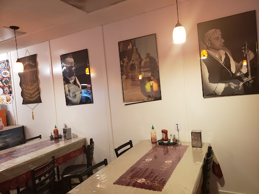 Photo of Moonlight Grill - 8421 SW Terwilliger Blvd, Portland, OR 97219