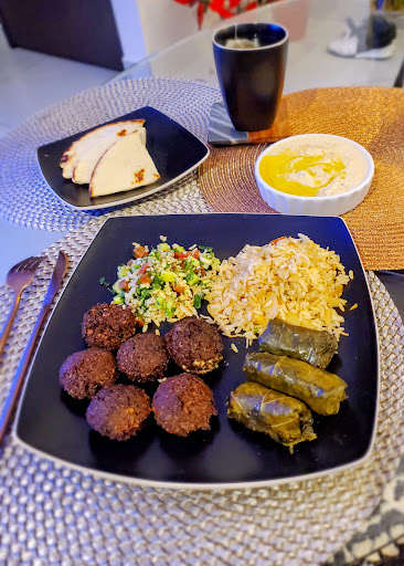 Photo of El Sultan Restaurante - Soriana Súper, De las Ferias 15510, 9 Section, Herradura, 22034 Tijuana, B.C., Mexico