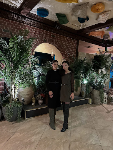 Photo of Eden Garden Bar & Grill - 175 E Holly St, Pasadena, CA 91101