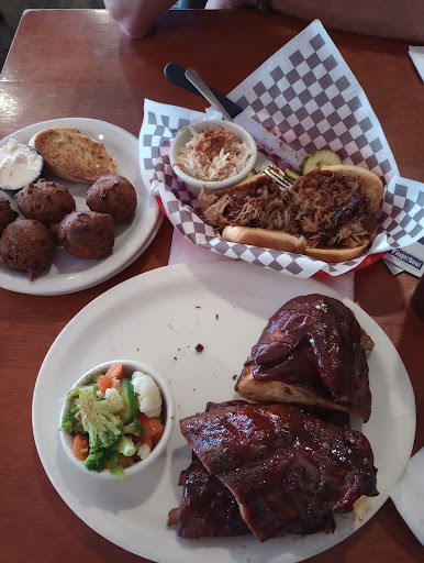 Photo of Wubba's BBQ Shack - 3930 S 6th St, Klamath Falls, OR 97603