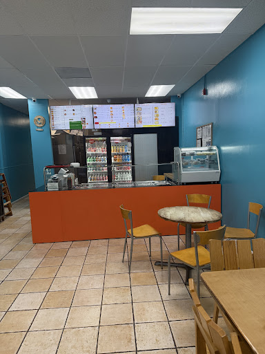 Photo of Diamond Chicken - 1015 FL-436 Suite 109, Casselberry, FL 32707