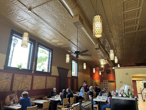 Photo of Aladdin's Eatery Oberlin - 5 W College St, Oberlin, OH 44074