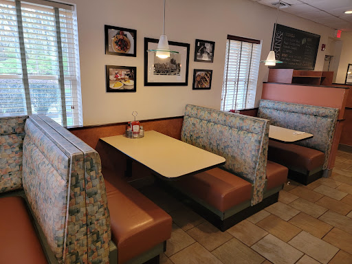 Photo of Riverdale Diner - 521 River Rd, Shelton, CT 06484