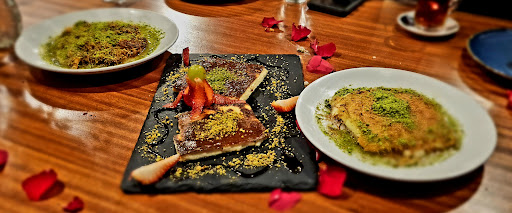 Photo of Meze Moon Mediterranean Cuisine - 163 E 2nd St, Chico, CA 95928