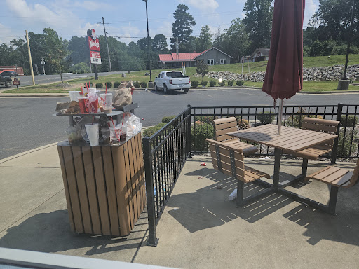 Photo of Wendy's - 3130 Pine St, Arkadelphia, AR 71923