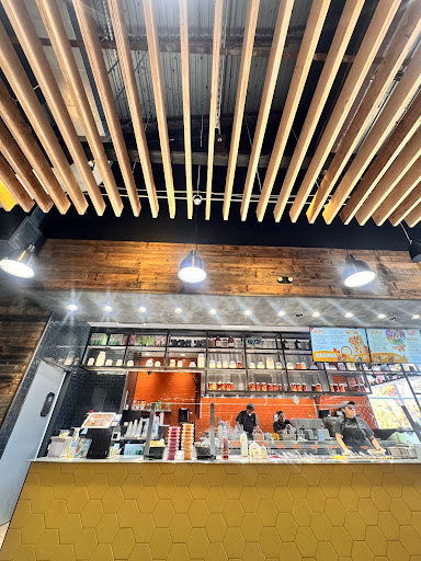 Photo of mezeh - 8821 Woodyard Rd #105, Clinton, MD 20735