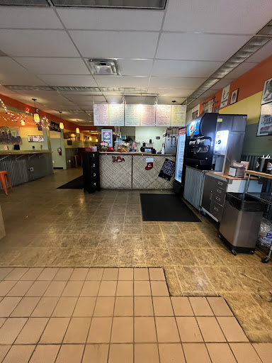 Photo of Longboards Wraps & Bowls - 6269 N Oak Trafficway, Kansas City, MO 64118