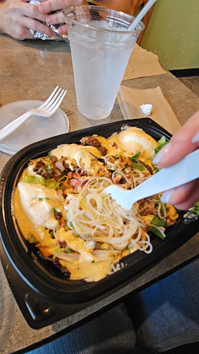 Photo of Longboards Wraps & Bowls - 6269 N Oak Trafficway, Kansas City, MO 64118