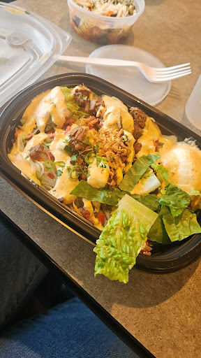 Photo of Longboards Wraps & Bowls - 6269 N Oak Trafficway, Kansas City, MO 64118