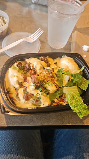 Photo of Longboards Wraps & Bowls - 6269 N Oak Trafficway, Kansas City, MO 64118