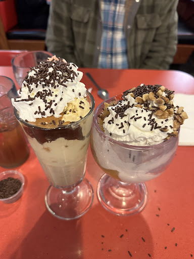 Photo of Friendly's - 10 Washington St, Attleboro, MA 02703