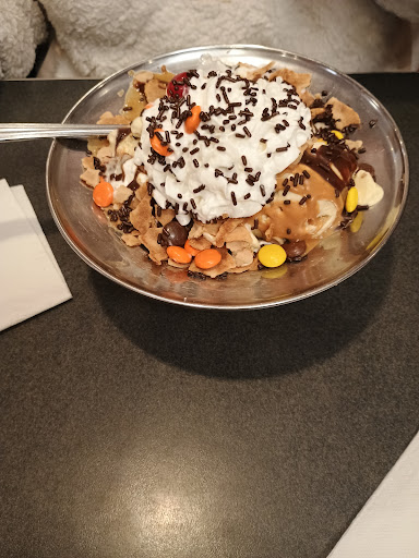 Photo of Friendly's - 10 Washington St, Attleboro, MA 02703