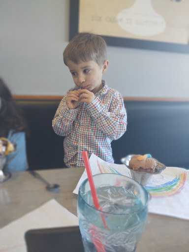 Photo of Friendly's - 10 Washington St, Attleboro, MA 02703