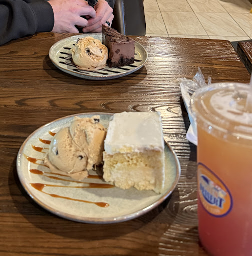 Photo of Golden Crust Pizza (Providence) - 369 Douglas Ave, Providence, RI 02908